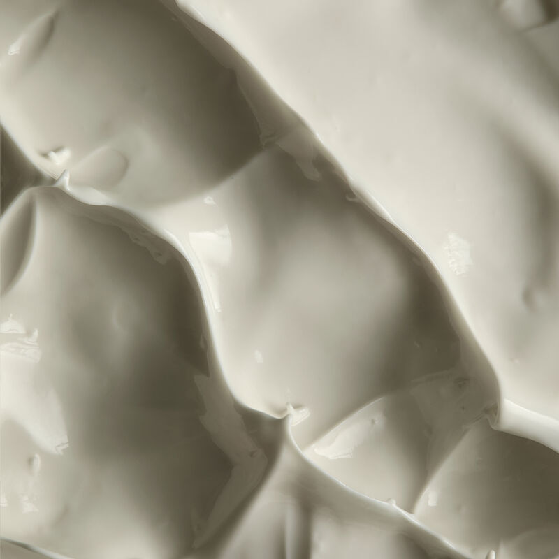 Close-up of Day Cream formula