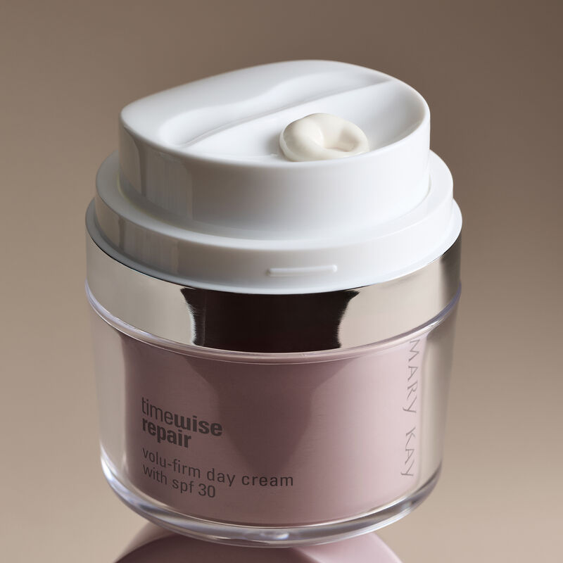 Closeup shot of Day Cream