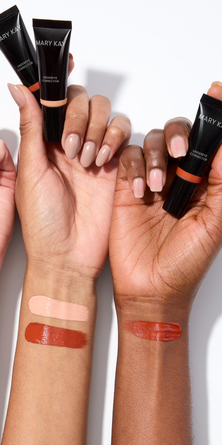 &Eacute;chantillons du Correcteur anti-cernes Mary Kay sur des teints clairs et fonc&eacute;s
